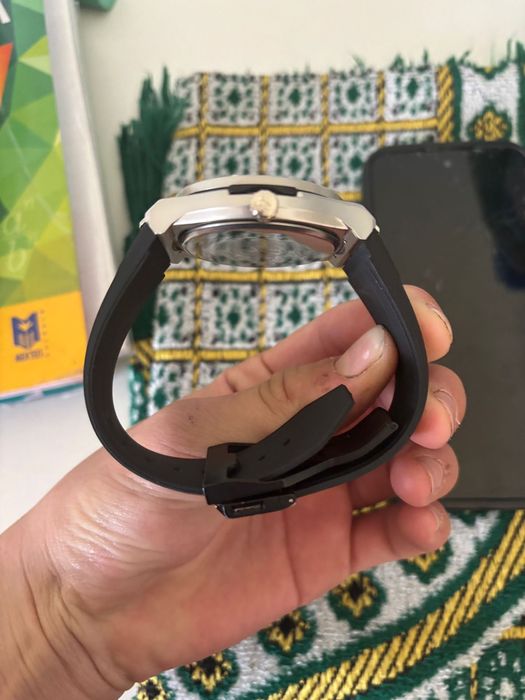 Часы Hublot с коропкои Casio