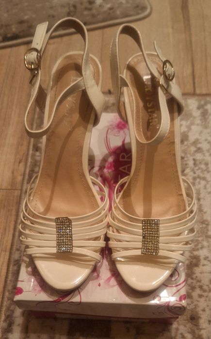 Vand sandale mar.37 cul.ivory