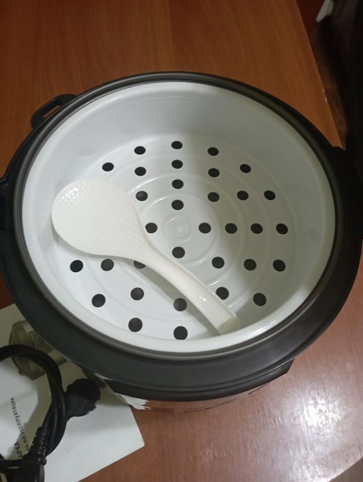 продам мультиварку Redmond