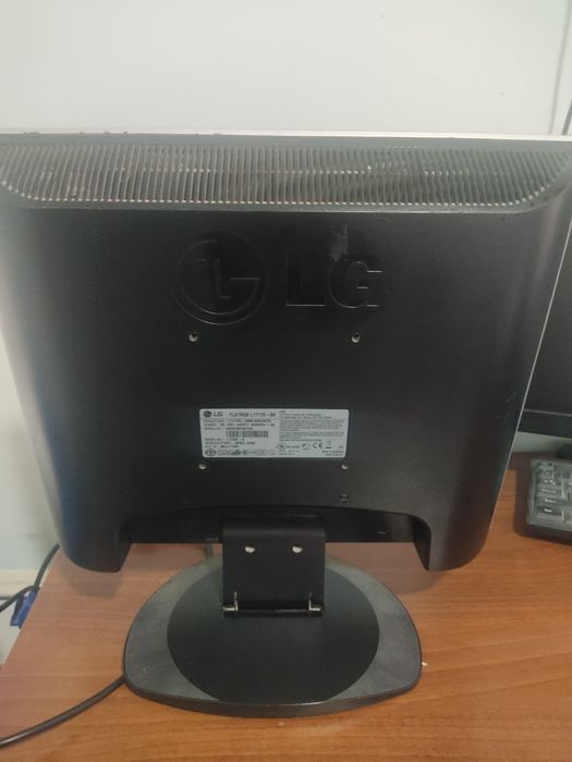 Monitor tezda sotiladi