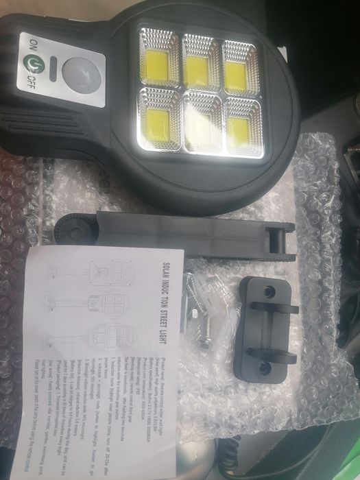 Lampa Solara cu senzor prezenta. montaj fara fire. 1buc 25 Ron ge