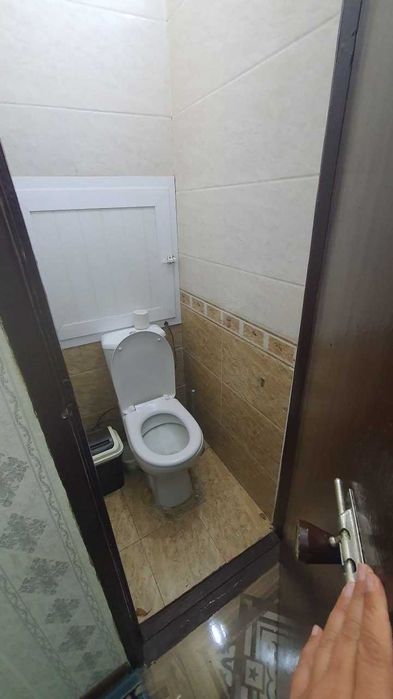 Продаётся 2/2/4 ТТЗ-2 Среднее состояние 52м2 Торец Ор-р Кафе Ульяна