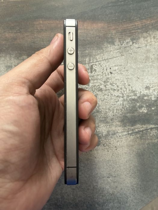 Iphone  4  Айфон РОРИТЕТ