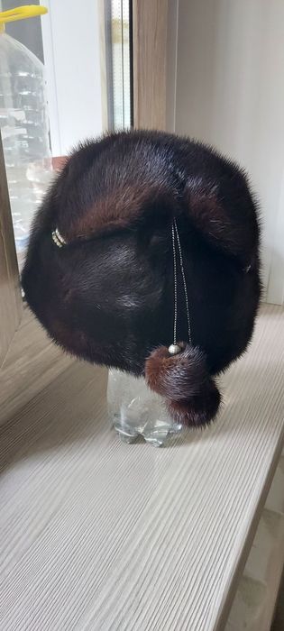 Шапка норковая коричневая