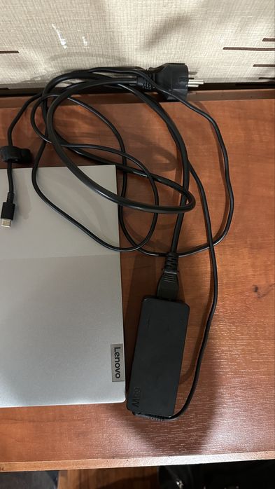 Продам ноутбук Lenovo