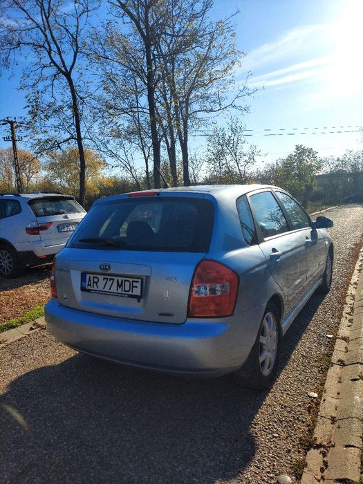 KIA Cerato 2006 — imagine 3