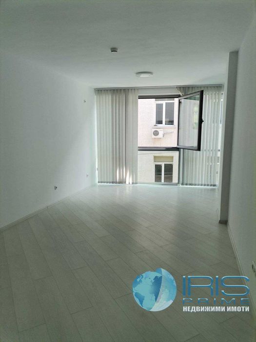 Дава се под наем Офис в Шумен, Център - 33 кв.м за 178.5 € - Снимка #3