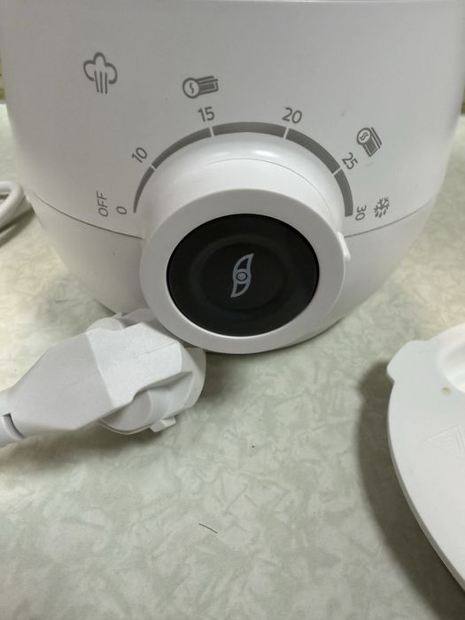Уред за готвене на пара и блендер 4 в 1 Philips Avent