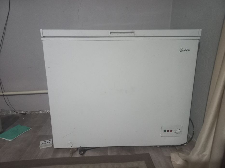 Midea морозильник