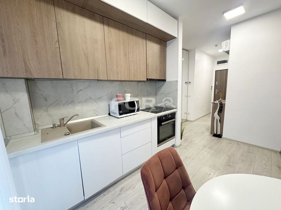 Apartament lux tip studio, cu parcare, de inchiriat West Residence