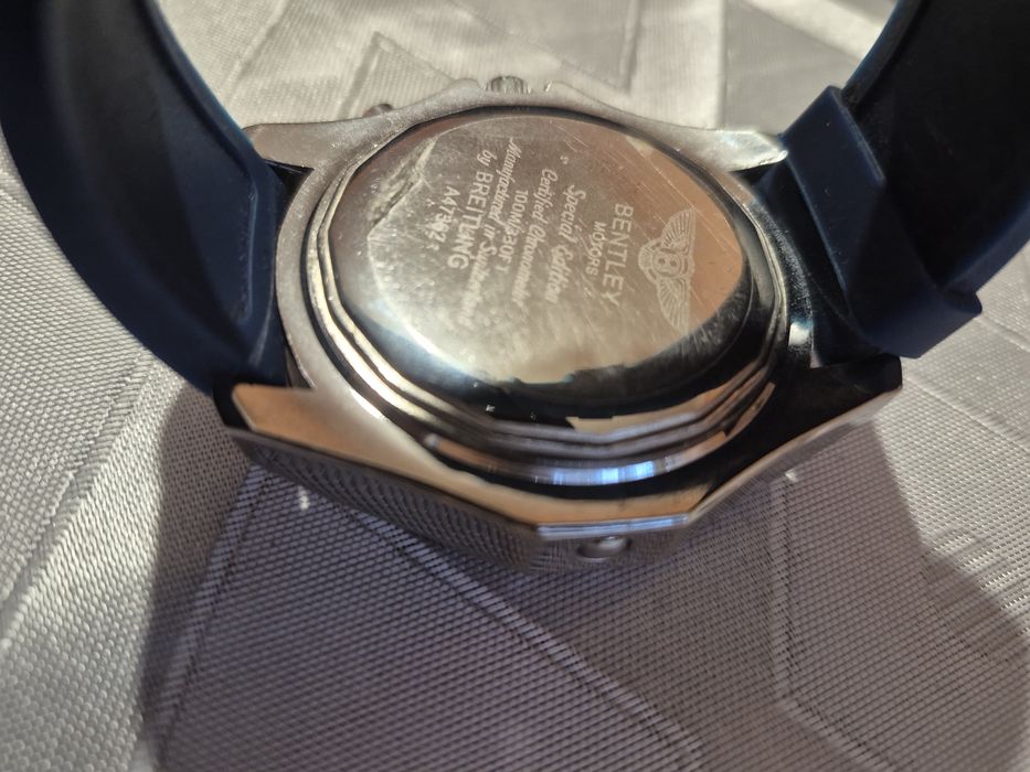 Чисто нов механичен часовник