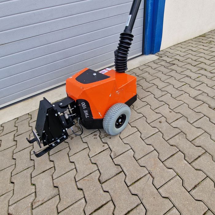 Toyota BT TWE 100 / Tracto Echipament de tractare /remorcare  Profi