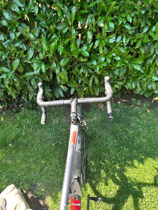 Шосеен бегач пълен карбон Carrera Virago Carbon Road Bike – Пълен карбон – Shimano Sora – Tektro – Размер M/L  цена 620€