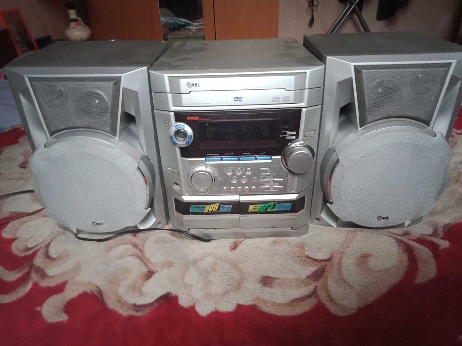 Музыкальный центр