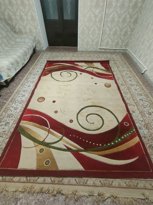 Ковер б/у отличное состояние