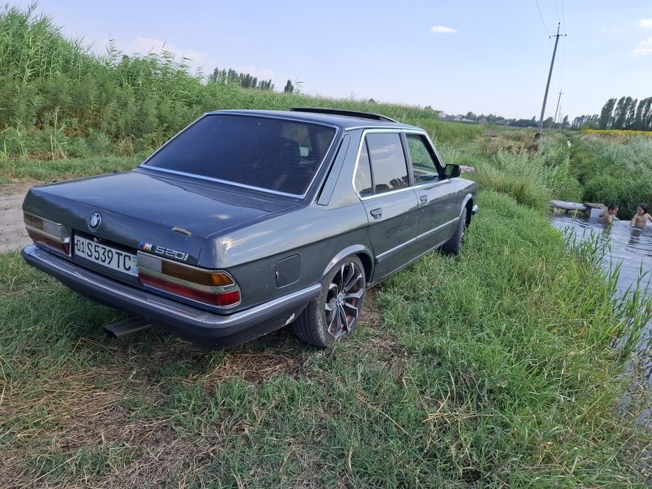 Bmw e28 520 benzin