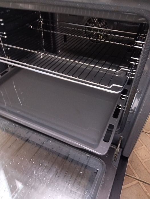 Иноксова свободно стояща печка с индукционни котлони SIEMENS  Гаранция