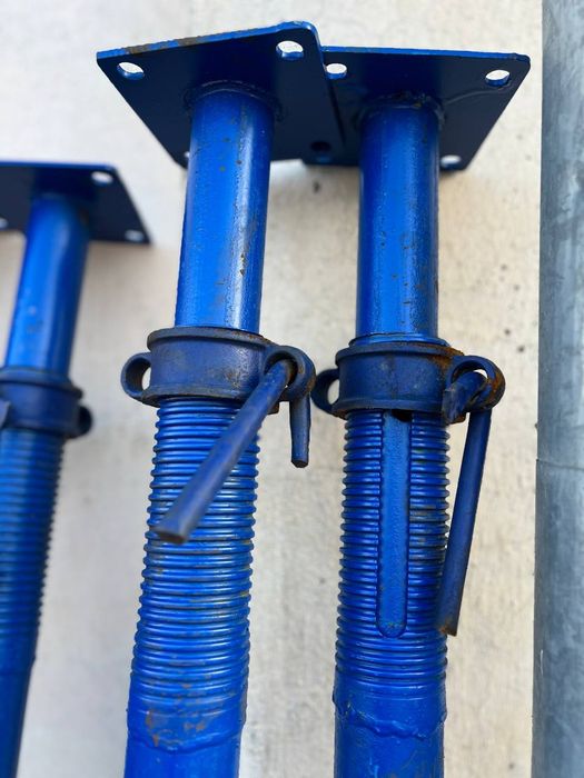 Телескопическая стойка 
от 2,25м до 4м

• Изготовлены из к