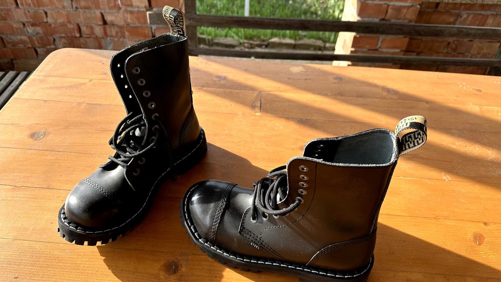 Кубинки - Steel 10 дупки (Чисто Нови), размер 41