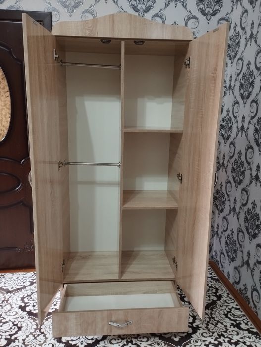 Детская мебель (шкаф)