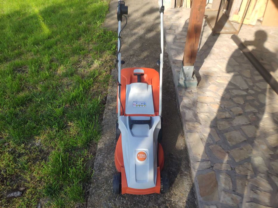 ЗА ЧАСТИ!!!Електрическа косачка STIHL RME 235