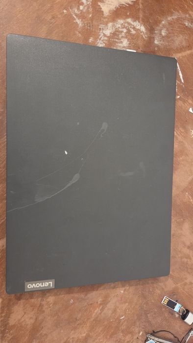Срочно продаётся ноутбук Lenovo V14-IGL