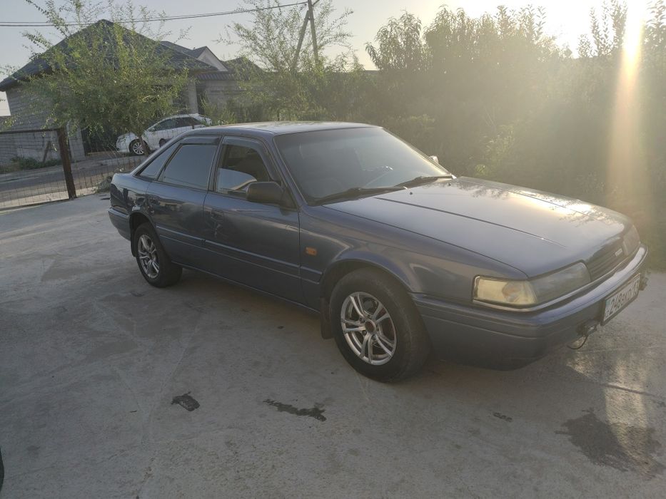 Продам машину Мазда 626