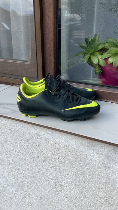 Ghete de fotbal Nike 36,5