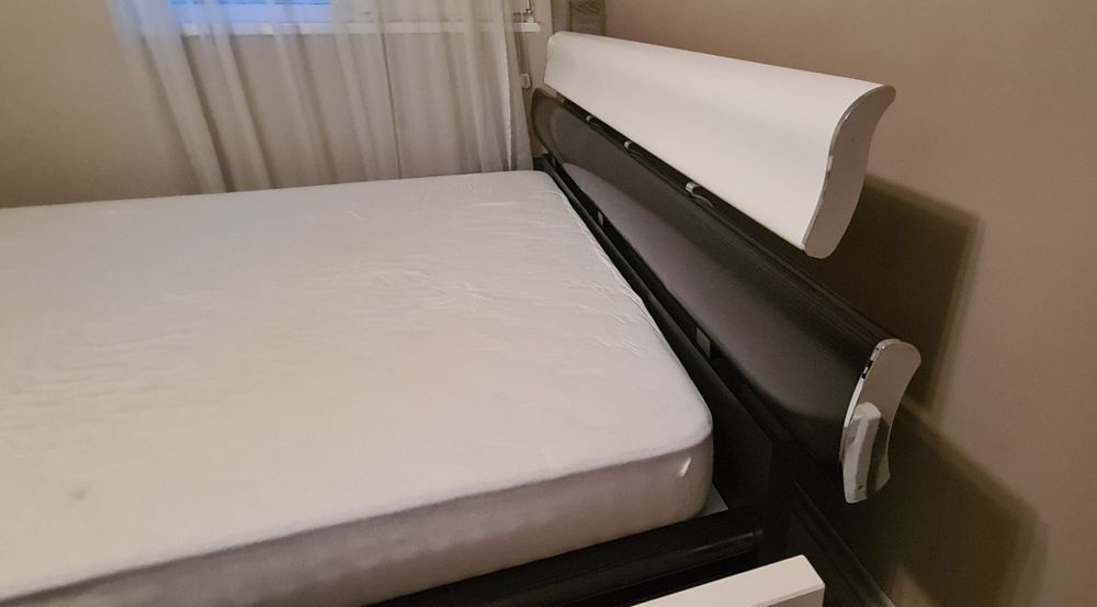 Спалня с двулицев матрак