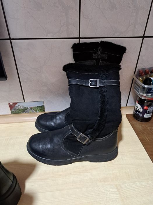 Ghete dama ,,unele piele naturala ,altele imitatie piele de calitate,m