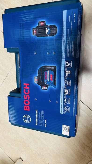 Nivela laser Bosch Profesional 3 linii 360 grade noua sigilata  model GLL 3-80