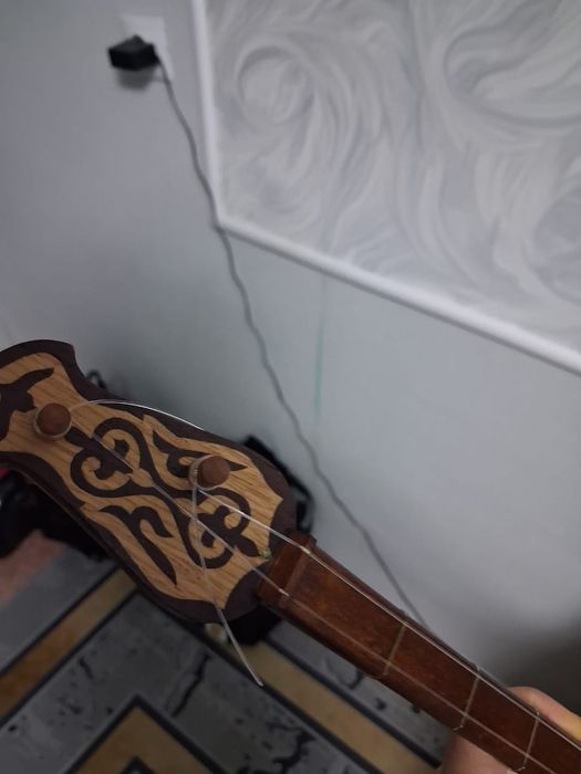 Домбыра новая качество люкс