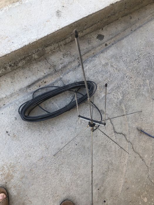 Антенна на радиотелефоны,спутниковые телефоны