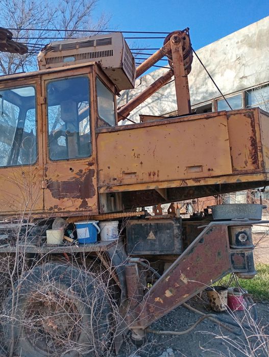 Запасной двигатель