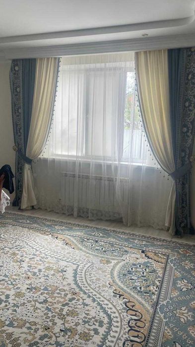Продается комплект штор.