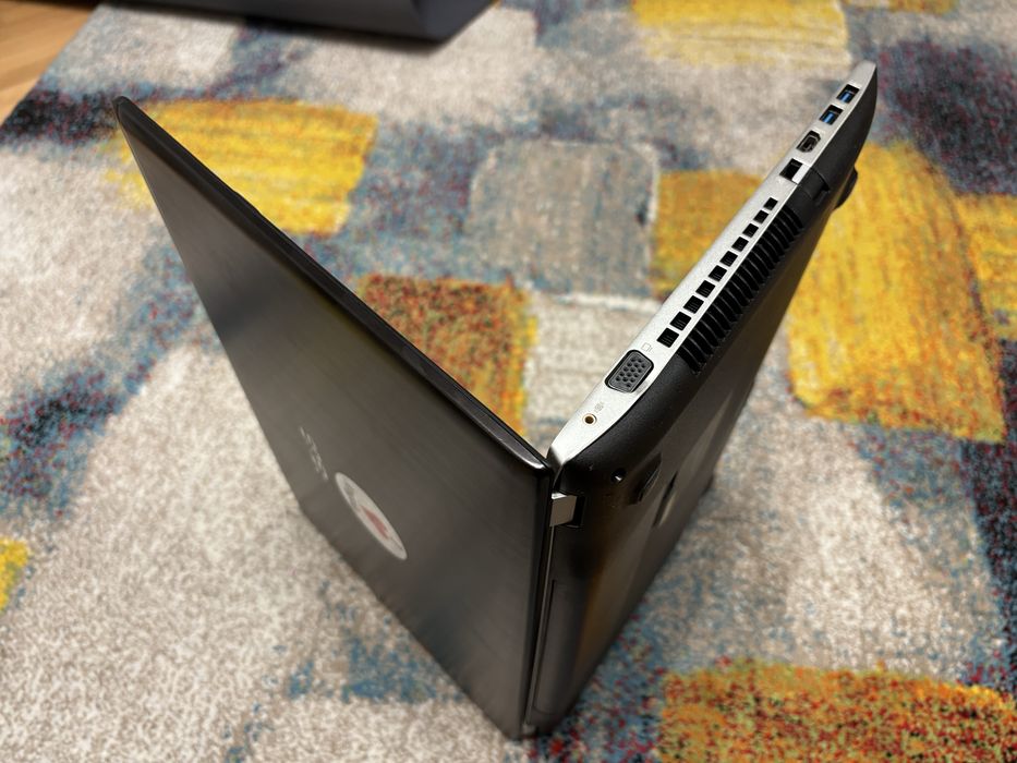 Laptop Asus R501VB-S3171D cu procesor Inte
