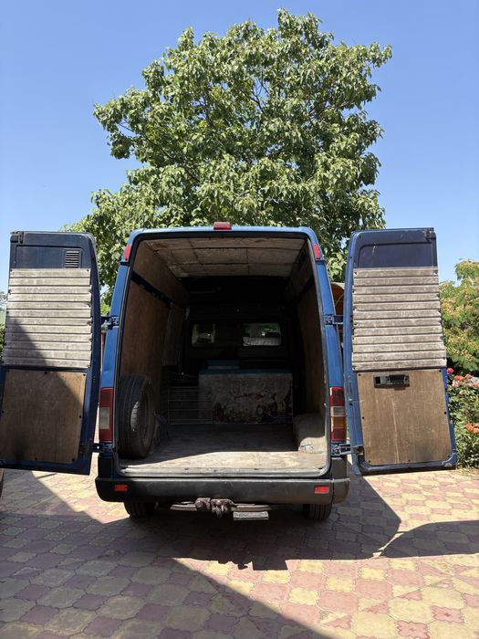 Mercedes-Benz Sprinter 313