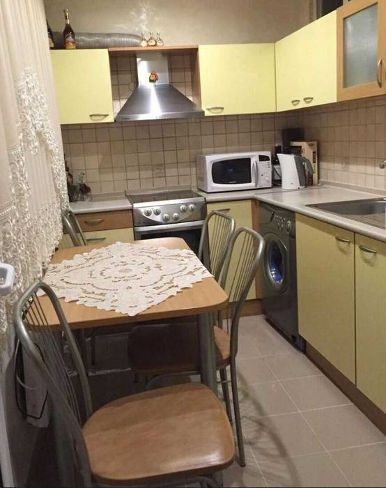 Продава се Двустаен апартамент в София, Хладилника - 56 кв.м за 1275 €/кв.м - Снимка #2