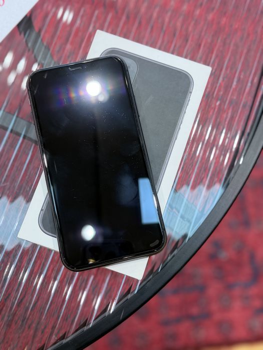 Iphone 11 в отличном состоянии