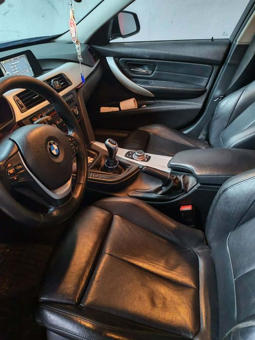 BMW seria 3 f30  anul 2012