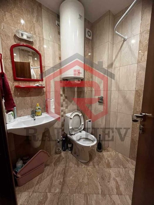 Дава се под наем Двустаен апартамент в Варна, Победа - 55 кв.м за 382.5 € - Снимка #3