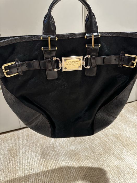 Чанта на DOLCE &GABBANA оригинална,естенствена кожа и кожа от пони.