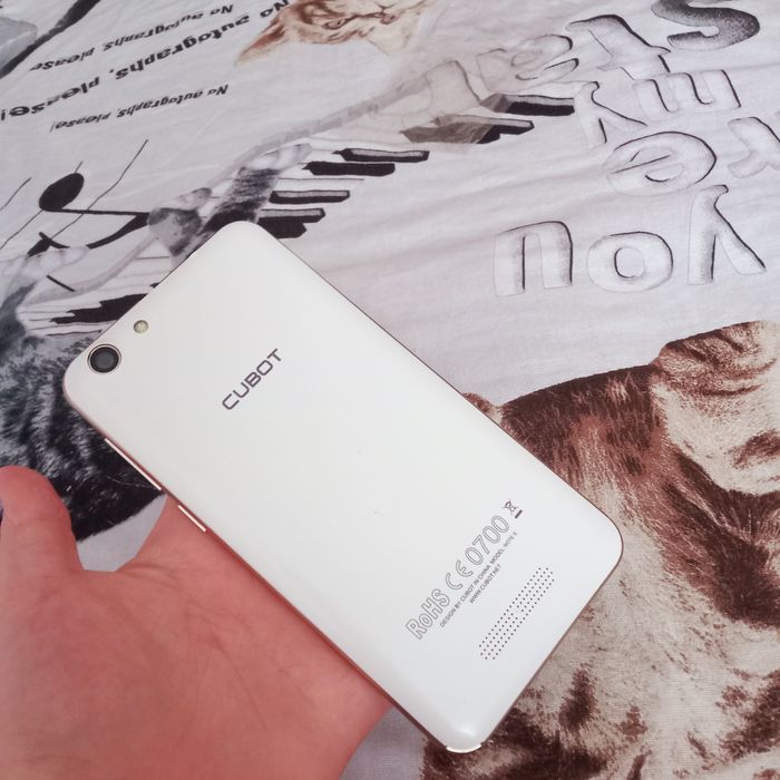 Телефон рабочий но за паролиной