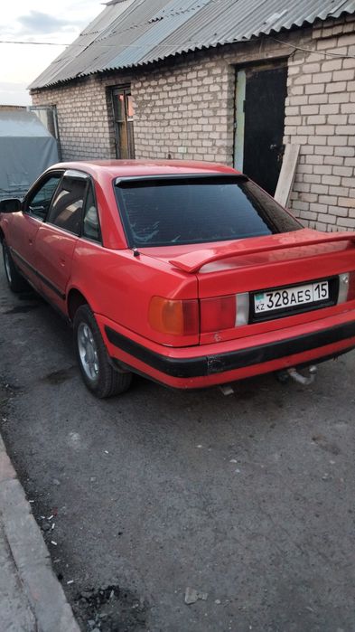 Продам Ауди 100 с4