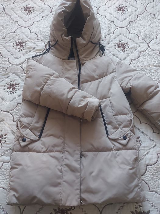 Продам куртку зима на девочку