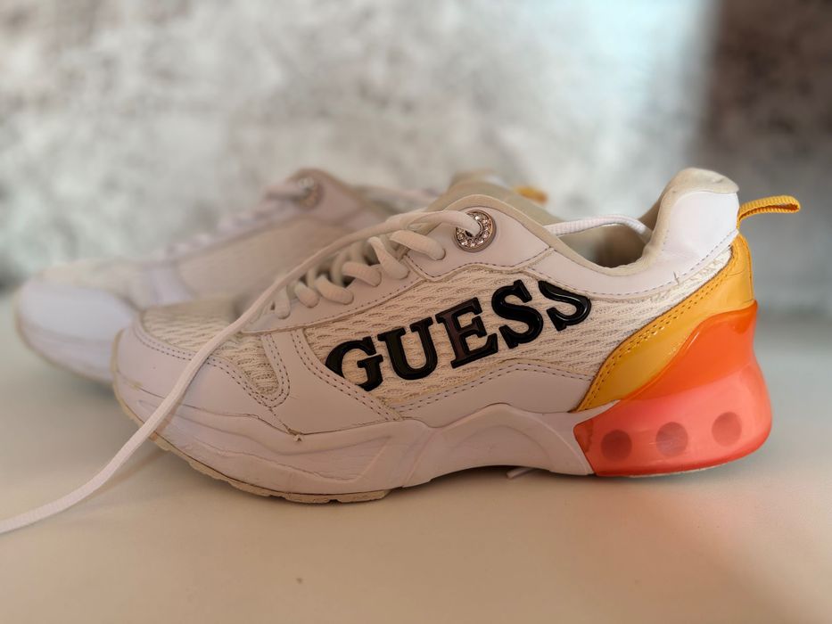 Дамски маратонки Guess