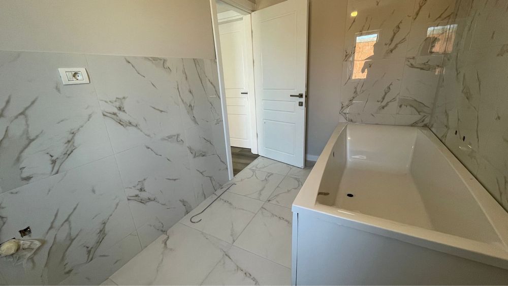 Casa de vanzare,oras Pantelimon,Teren 325mp,gaze,curent,apa potabila