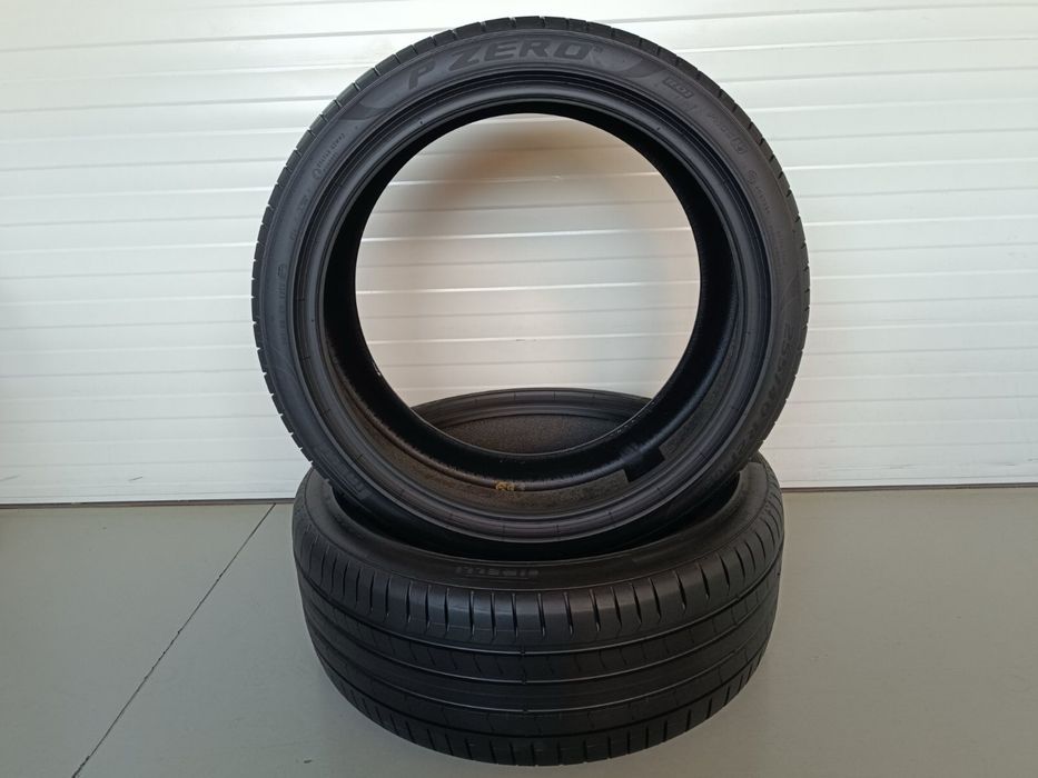 2бр летни гуми 255/40/21/Pirelli pzero r01/dot0223/4.6мм/пирели/