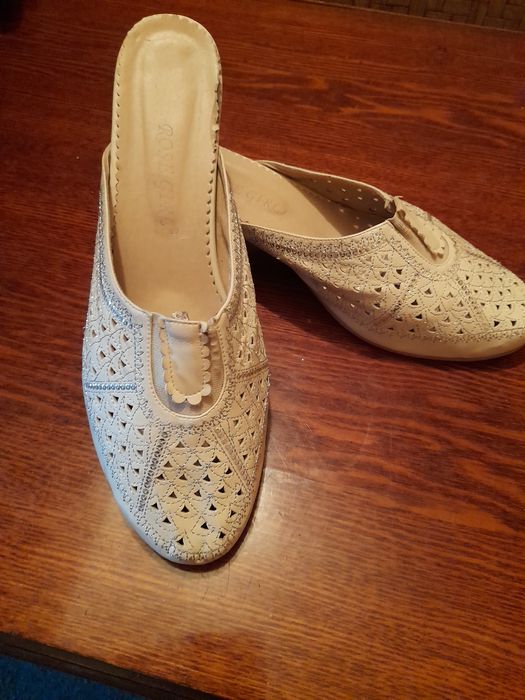 Продам босоножки 41-42р-р