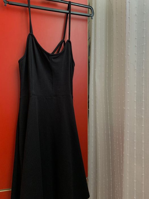 Rochie neagra, scurta